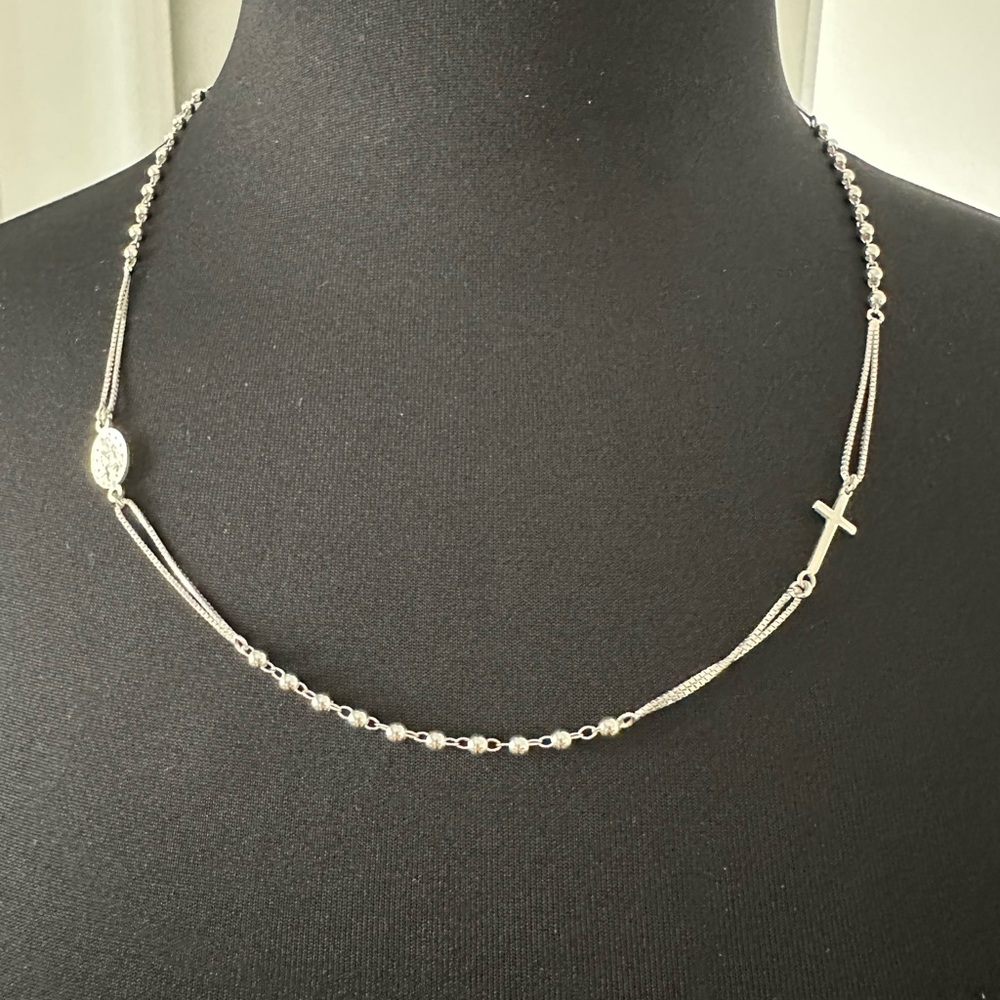 ✝️💫Sterling silver rosary necklace! So pretty! - Picture 7 of 7